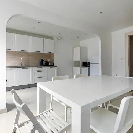 Hyper Centre - 120m2- F5 Apartment Strasbourg